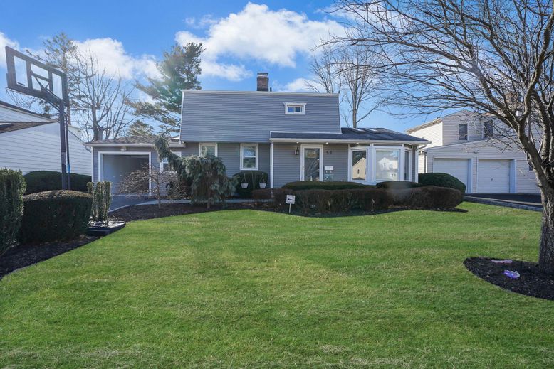 Attached, Backyard, Exterior, Facade, Cape Cod
