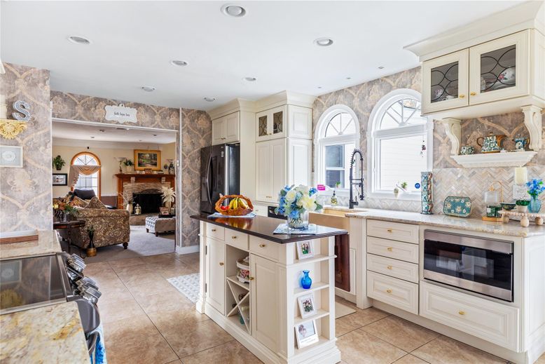 Fireplace, Interior, Kitchen, Living room, Recessed Lighting