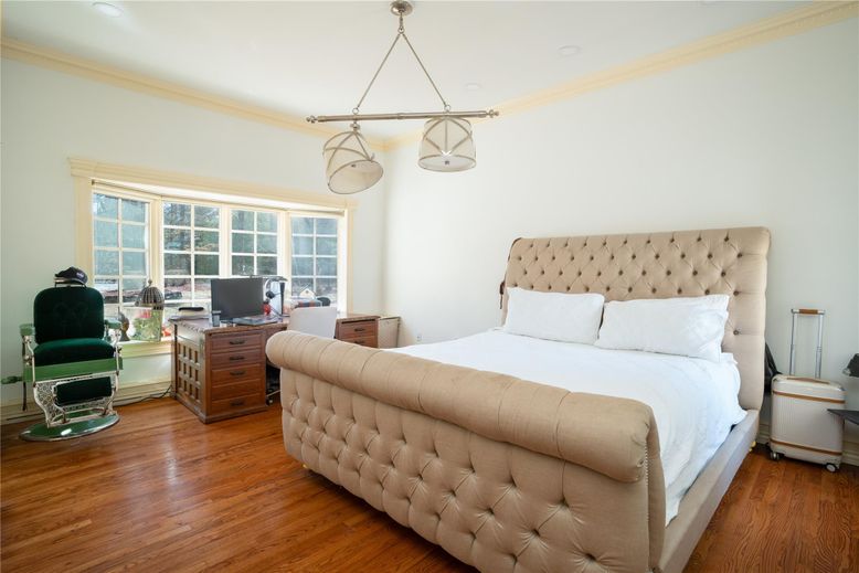 Bedroom, Interior, Pendant Lights, Recessed Lighting, Wood Texture Flooring