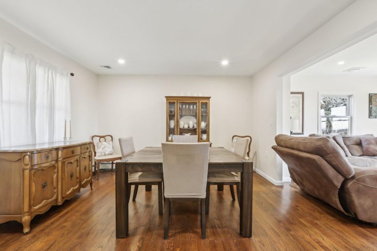 Dining room, Interior, Recessed Lighting, Wood Texture Flooring