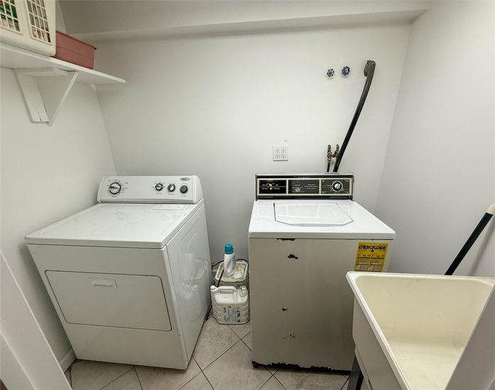 Interior, Utility Closets, Washer