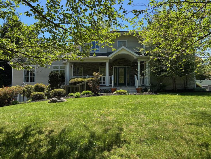 Backyard, Exterior, Facade, Queen Anne Victorian