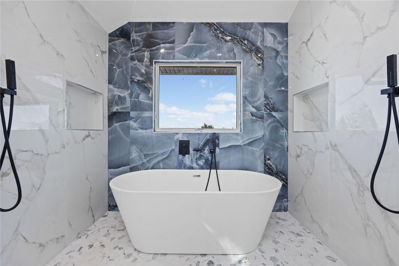 Bathroom, Free Standing Baths, Interior, Marble, Marble Walls