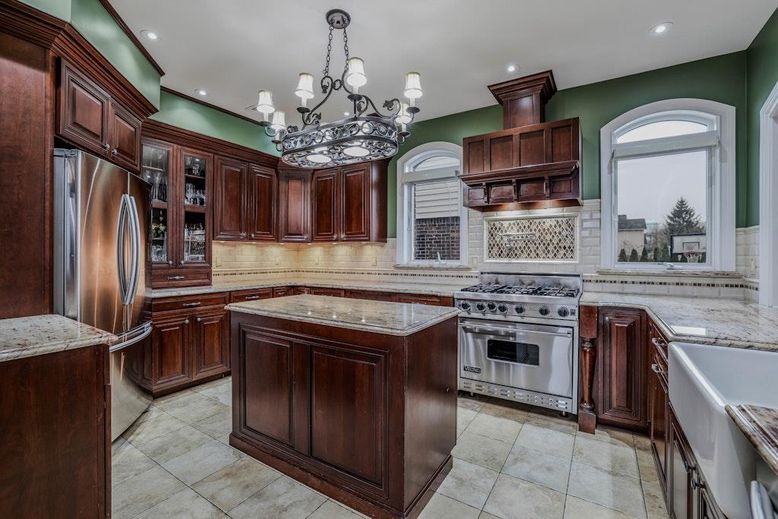 Chandelier, Interior, Kitchen, Recessed Lighting, Stainless Steel Appliances