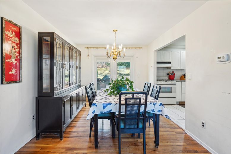 Chandelier, Dining room, Interior, Kitchen, Wood Texture Flooring