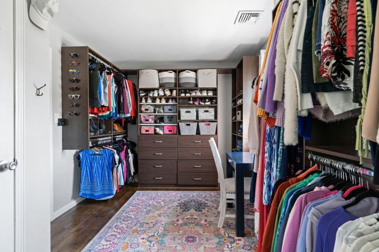 Interior, Walk-in Closets, Wood Texture Flooring