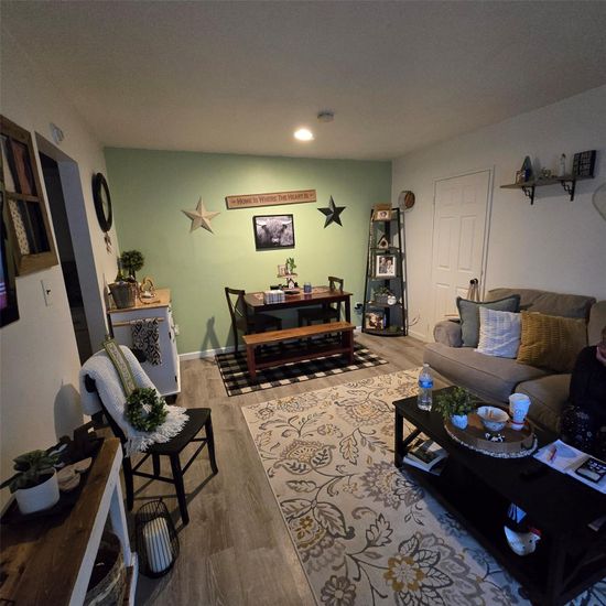Interior, Living room, Recessed Lighting, Wood Texture Flooring