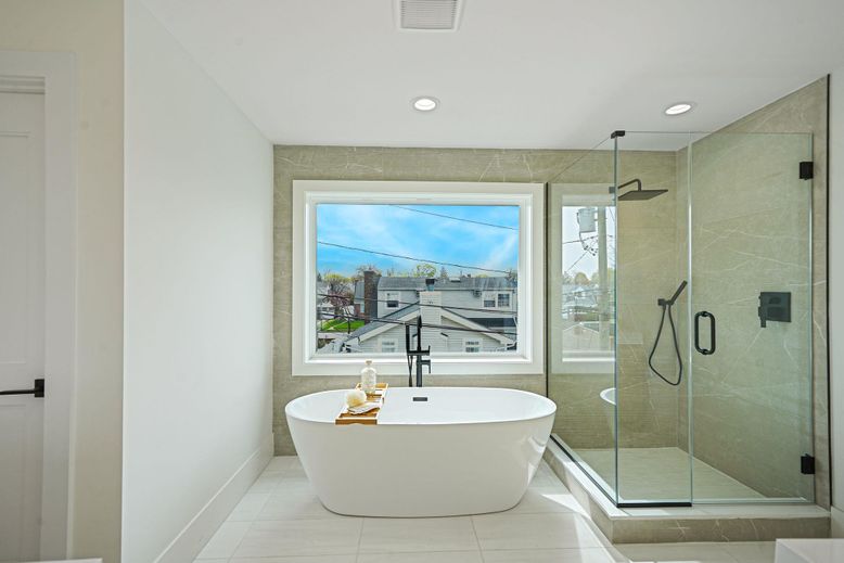 Bathroom, Free Standing Baths, Glass Shower, Interior, Recessed Lighting