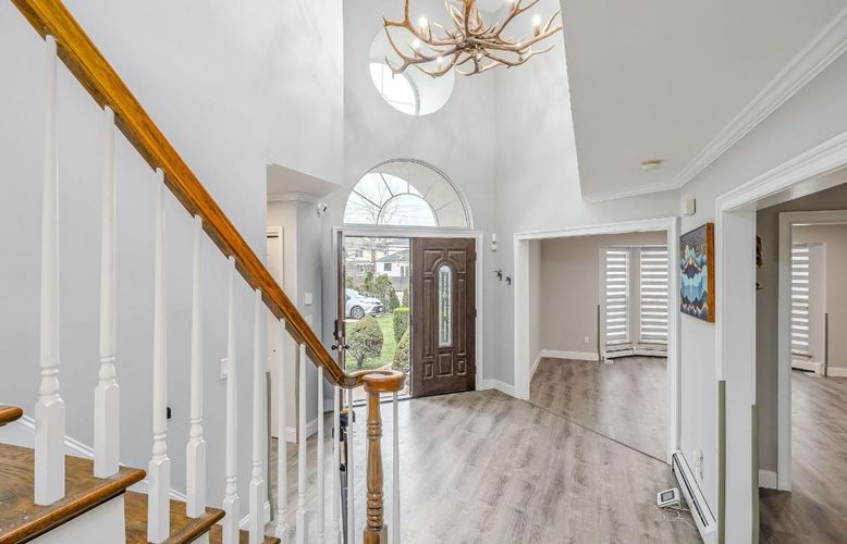 Chandelier, Interior, Wood Texture Flooring