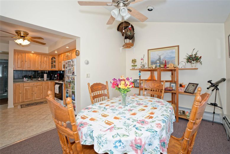 Dining room, Interior, Kitchen, Recessed Lighting