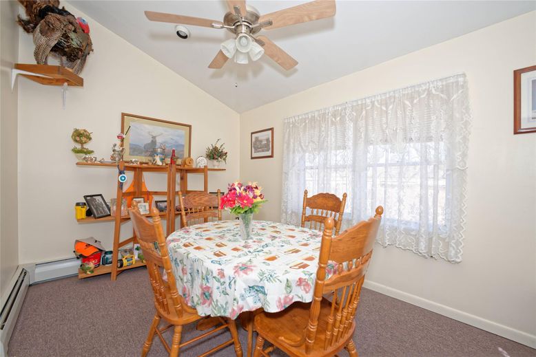 Dining room, Interior