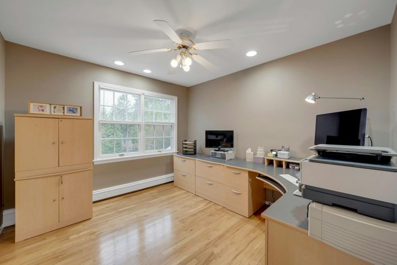 Home Office, Interior, Recessed Lighting, Wood Texture Flooring