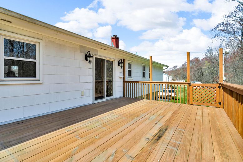 Exterior, Wood Texture Flooring