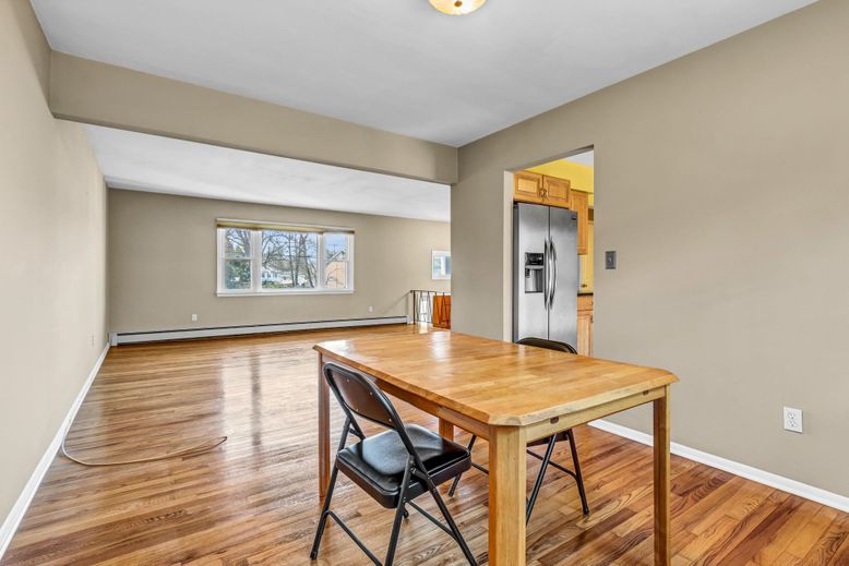 Dining room, Interior, Kitchen, Stainless Steel Appliances, Wood Texture Flooring