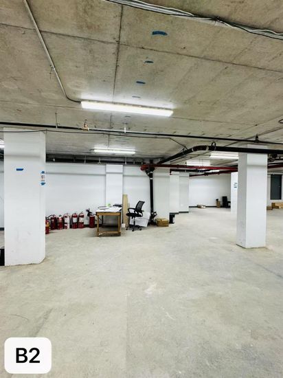 Garage, Interior