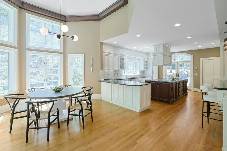 Dining room, Interior, Kitchen, Pendant Lights, Recessed Lighting, Wood Texture Flooring