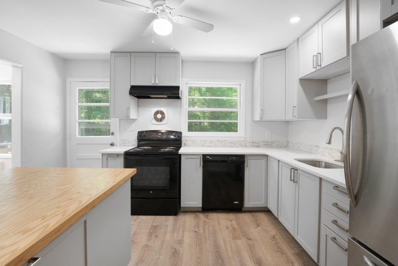 Interior, Kitchen, Recessed Lighting, Wood Texture Flooring