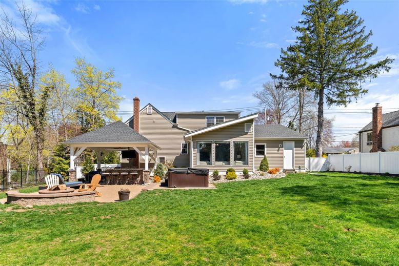Backyard, Exterior, Hot Tub