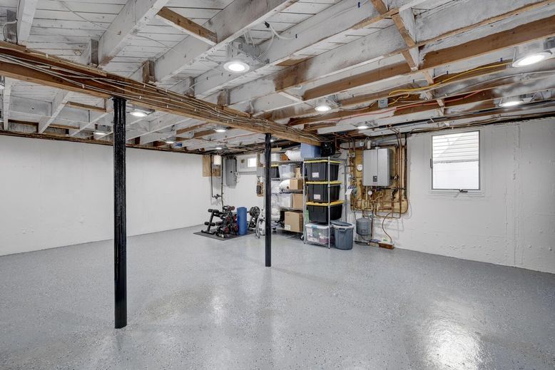 Interior, Wooden Beams