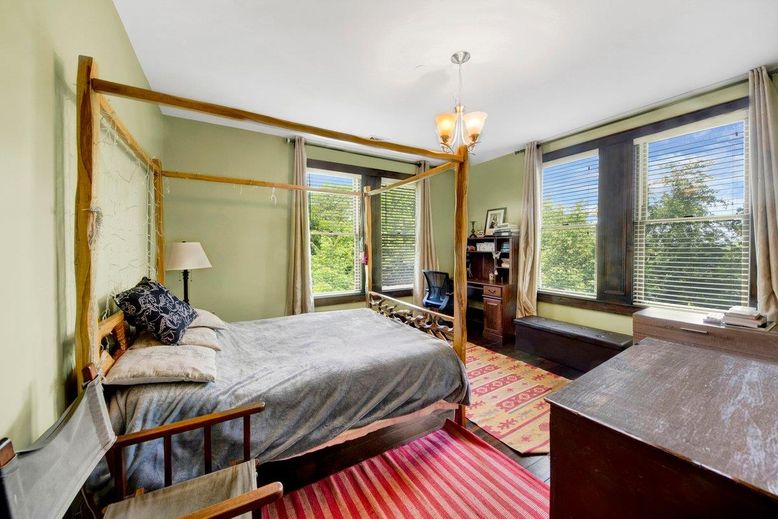 Bedroom, Interior, Pendant Lights