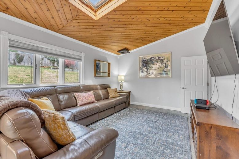 Interior, Living room, Wooden Ceilings