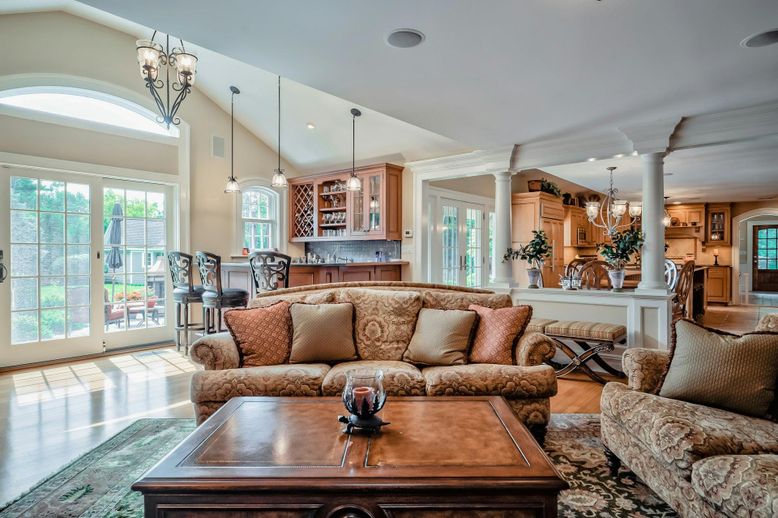 Interior, Kitchen, Living room, Pendant Lights, Recessed Lighting, Wood Texture Flooring