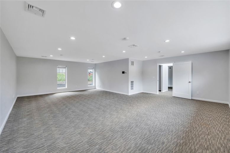 Empty room, Interior, Recessed Lighting