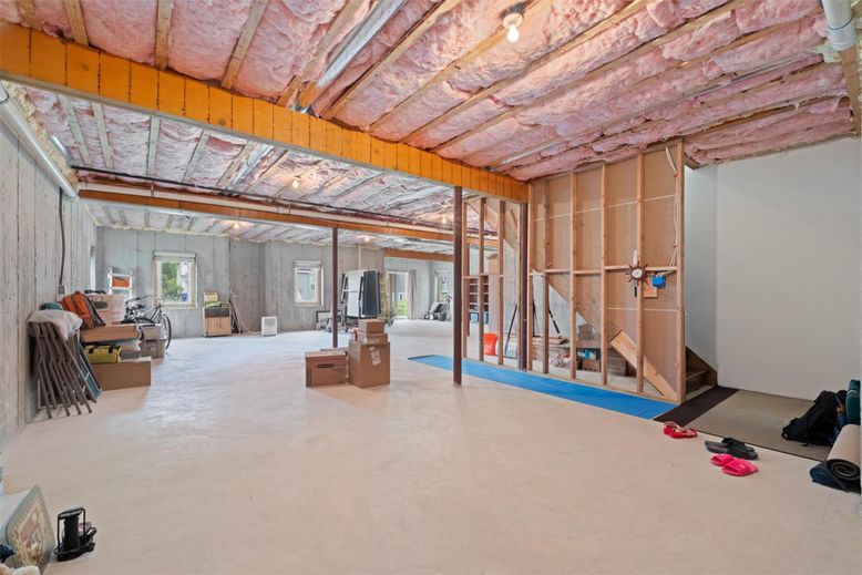 Interior, Wooden Beams