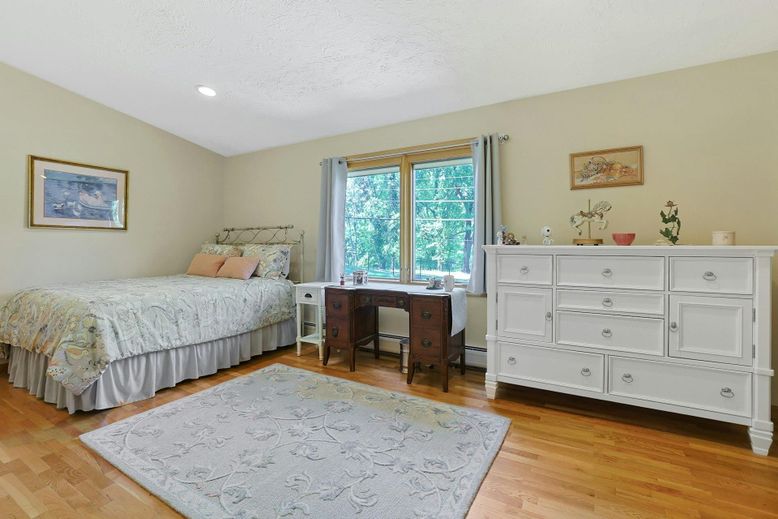 Bedroom, Home Office, Interior, Recessed Lighting, Wood Texture Flooring