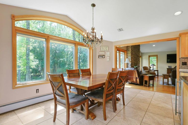 Chandelier, Dining room, Interior, Living room, Recessed Lighting, Wood Texture Flooring