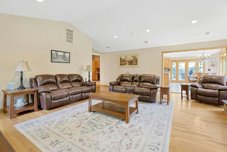 Chandelier, Interior, Living room, Recessed Lighting, Wood Texture Flooring