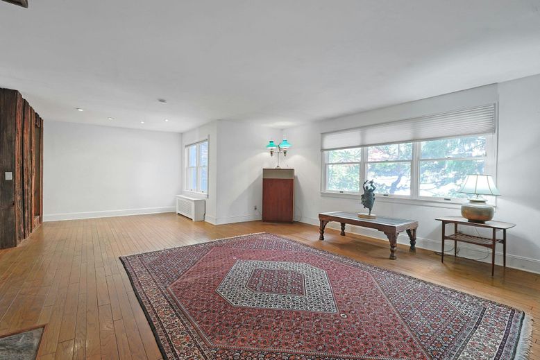 Billiard Table, Game Room, Interior, Recessed Lighting, Wood Texture Flooring