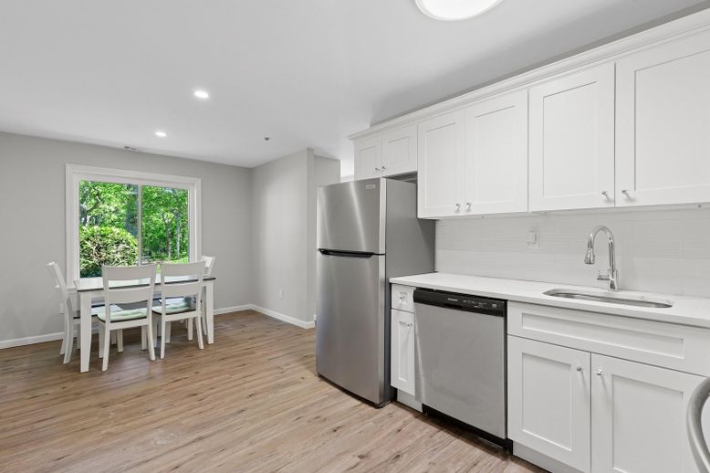 Dining room, Interior, Kitchen, Recessed Lighting, Wood Texture Flooring