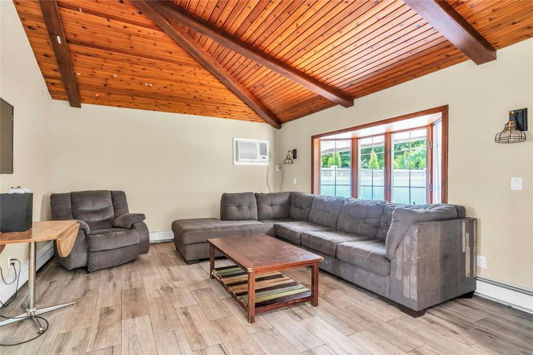 Interior, Living room, Recessed Lighting, Wooden Beams, Wooden Ceilings, Wood Texture Flooring