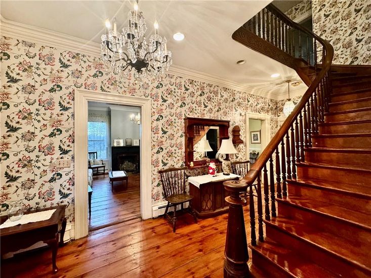 Chandelier, Interior, Recessed Lighting, Wood Texture Flooring