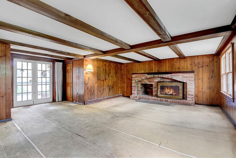 Empty room, Fireplace, Interior, Wooden Beams, Wooden Walls
