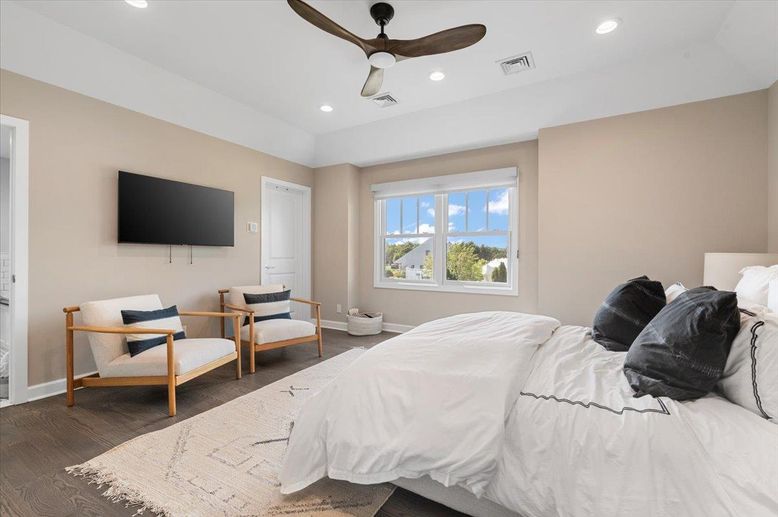 Bedroom, Interior, Recessed Lighting, Wood Texture Flooring