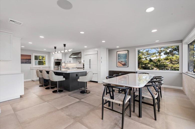 Dining room, Interior, Kitchen, Pendant Lights, Recessed Lighting