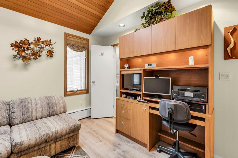 Home Office, Interior, Recessed Lighting, Wooden Ceilings, Wood Texture Flooring
