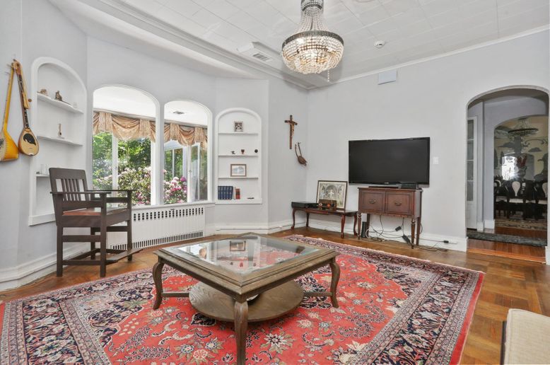 Chandelier, Interior, Wood Texture Flooring