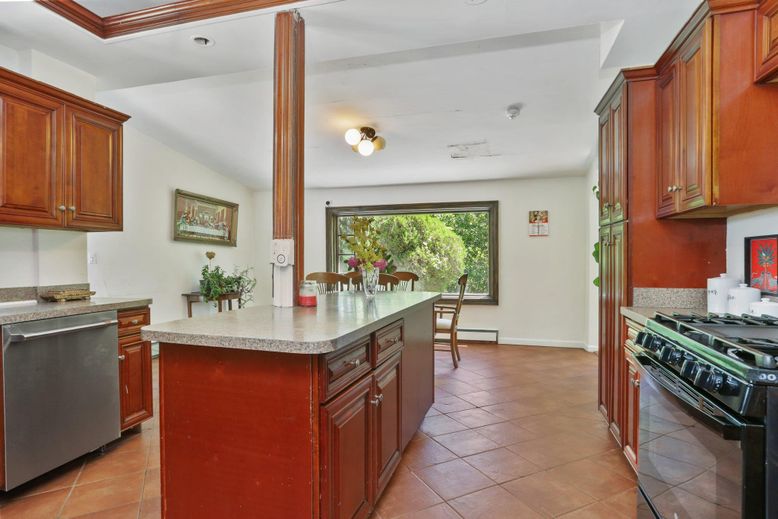 Dining room, Interior, Kitchen, Recessed Lighting