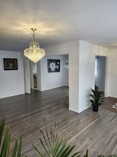 Chandelier, Empty room, Interior, Wood Texture Flooring
