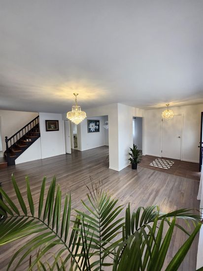 Chandelier, Empty room, Interior, Wood Texture Flooring