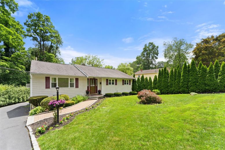 Backyard, Exterior, Facade, Cape Cod