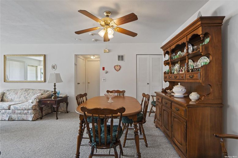 Dining room, Interior