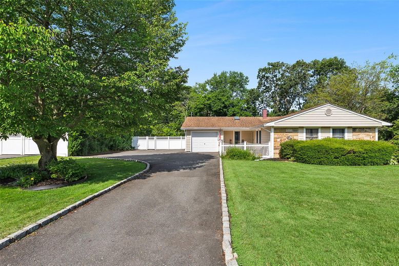 Attached, Backyard, Exterior, Facade, Brick Facade, Ranch