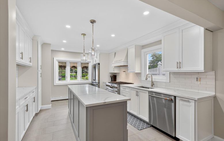 Interior, Kitchen, Pendant Lights, Recessed Lighting, Stainless Steel Appliances