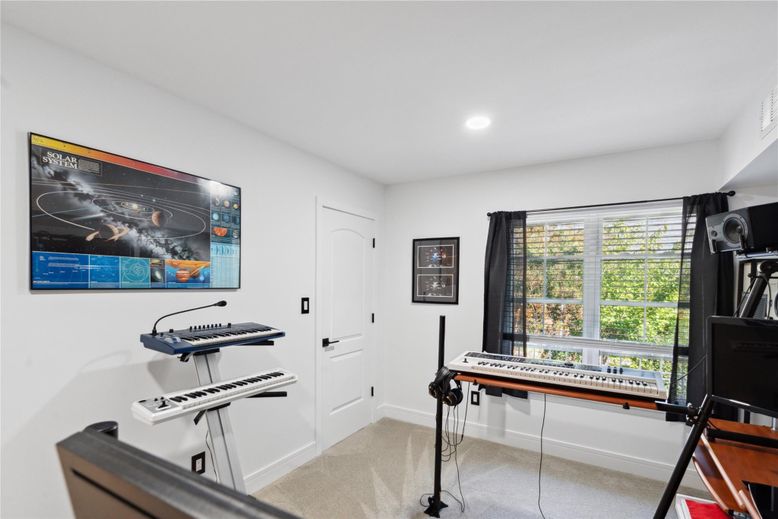 Game Room, Interior, Recessed Lighting