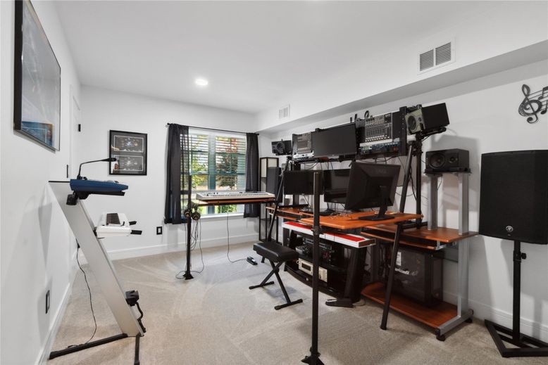Fitness Equipment, Home Office, Interior, Recessed Lighting