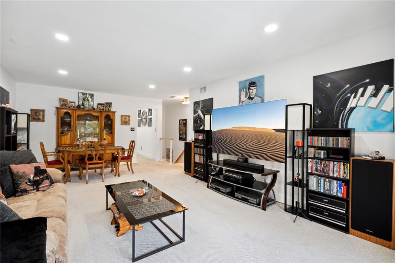 Dining room, Interior, Living room, Recessed Lighting